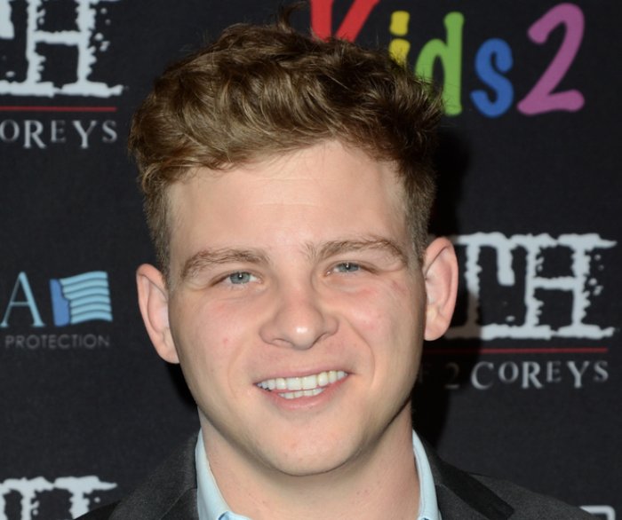Jonathan Lipnicki at the 