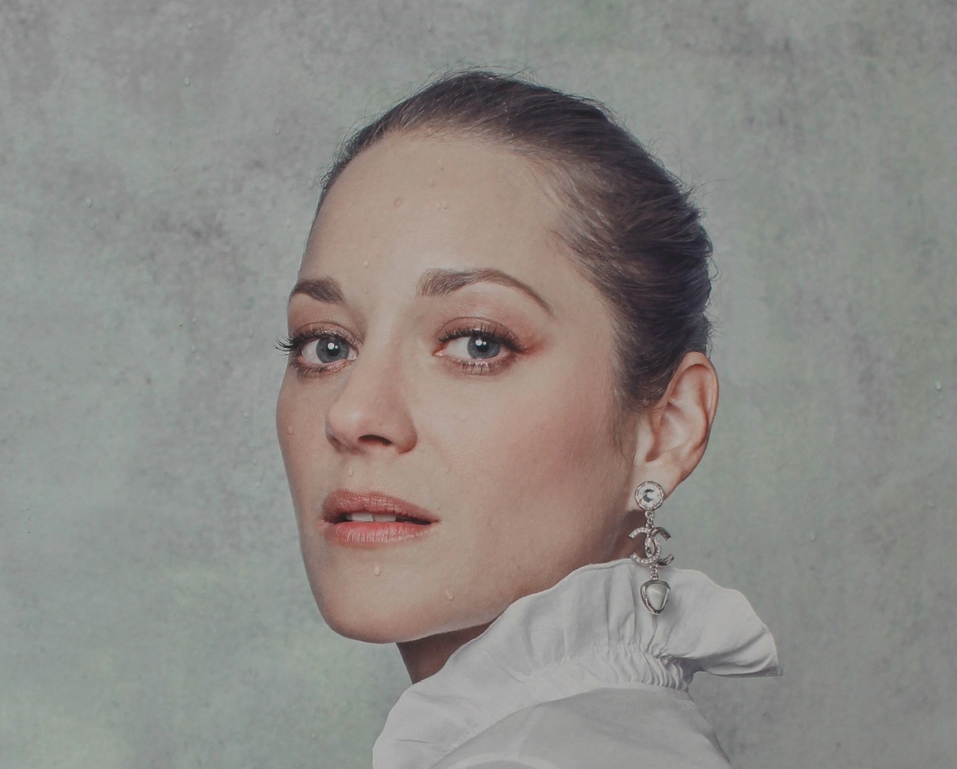Image of Marion Cotillard looking at camera - 2021