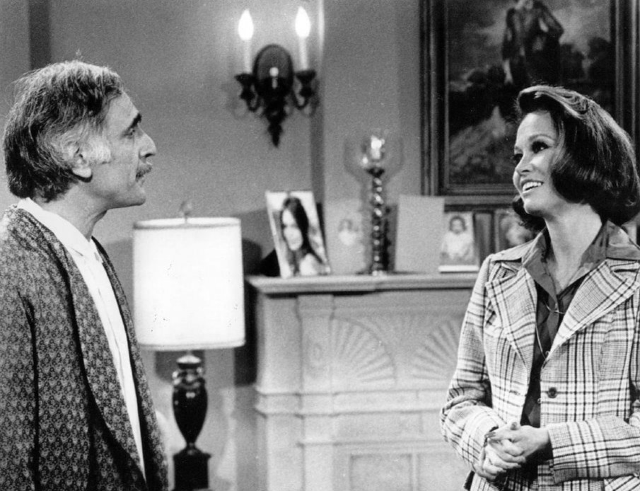 Photo of Harold Gould as Rhoda's father, Martin Morgenstern, and Mary Tyler Moore as Mary Richards from The Mary Tyler Moore Show