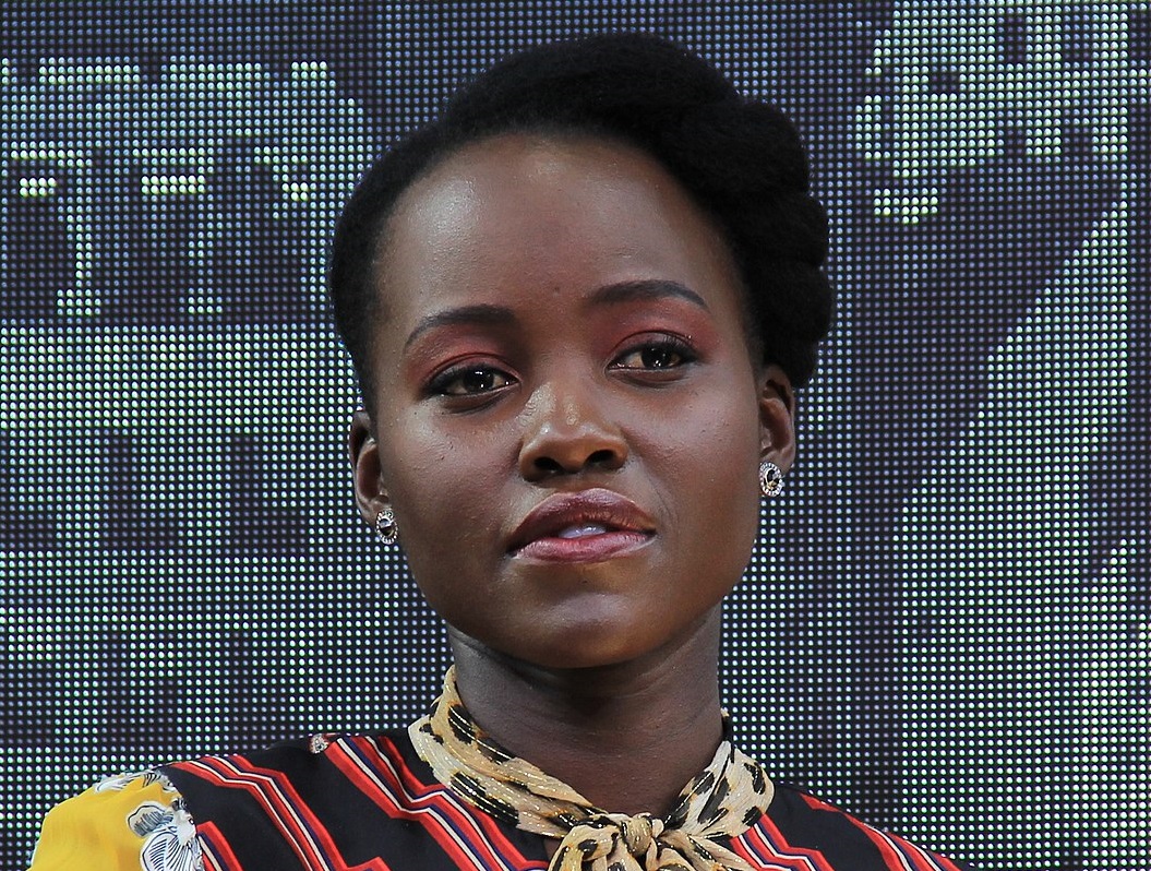 Lupita Nyong'o looking at front - 2019