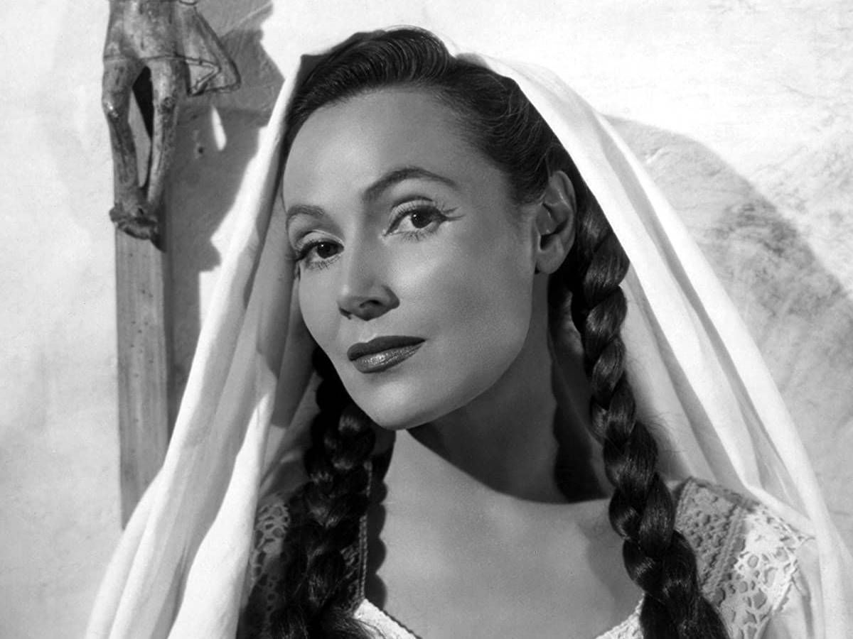 Dolores del Río in a publicity photo for the film The Fugitive (1947)