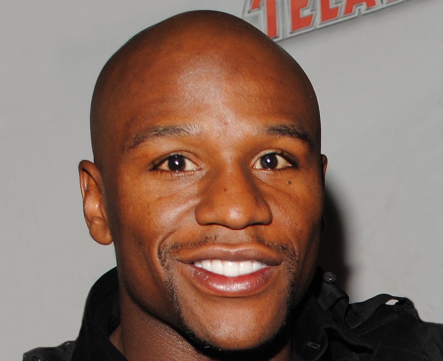 Portrait Photo of Floyd Mayweather, Jr. in a black shirt