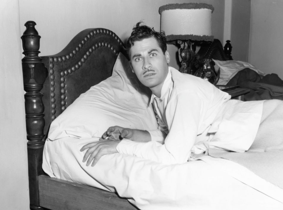 John Hodiak In 'Two Smart People'