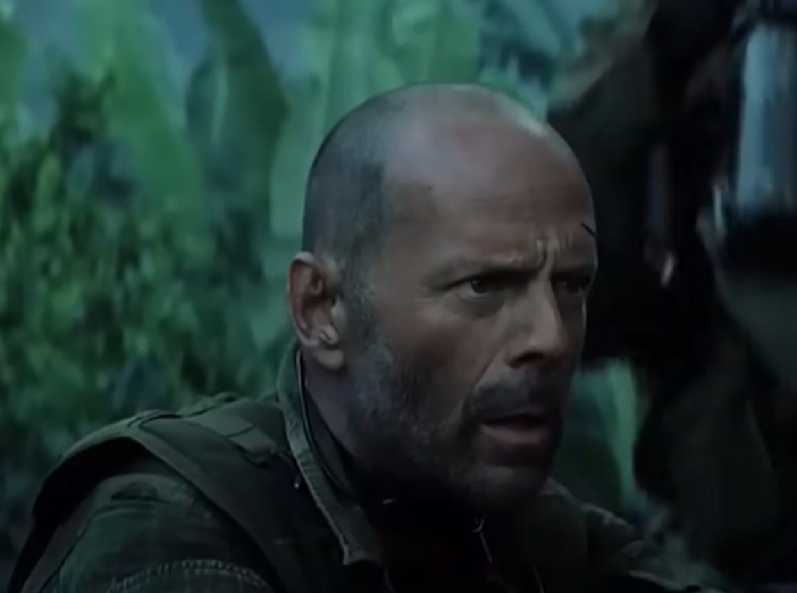 Screenshot of Bruce Willis from - Tears of the Sun (2003)
