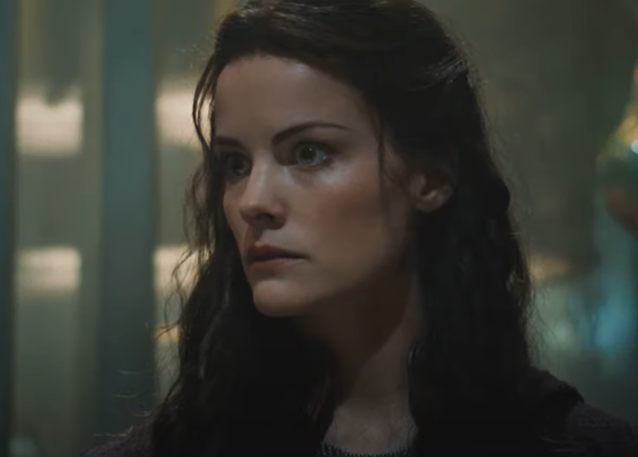 Screenshot of Jaimie Alexander from - Thor - The Dark World (2013)