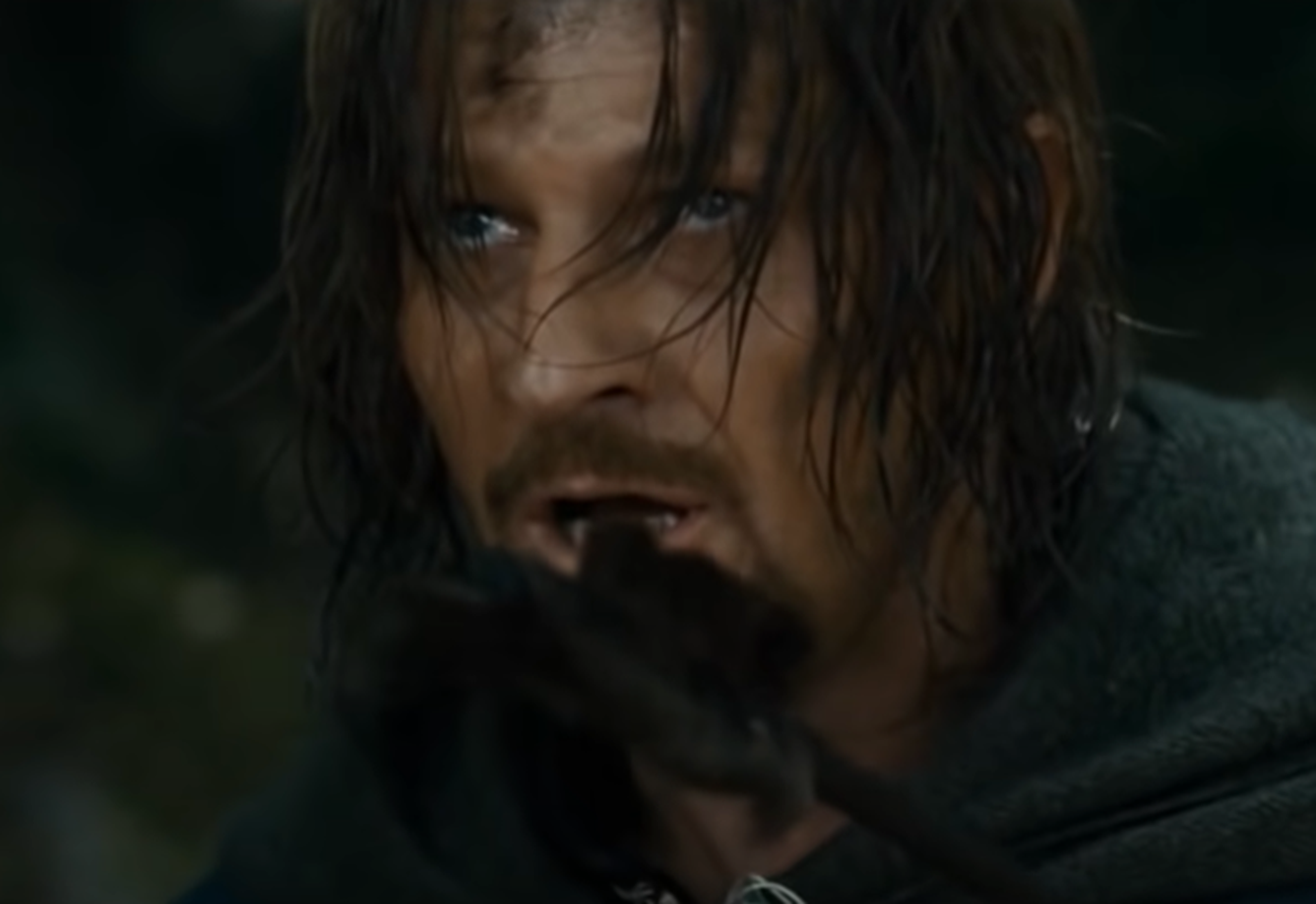 Screenshot of Viggo Mortensen from - The Lord of the Rings: The Two Towers (2002)