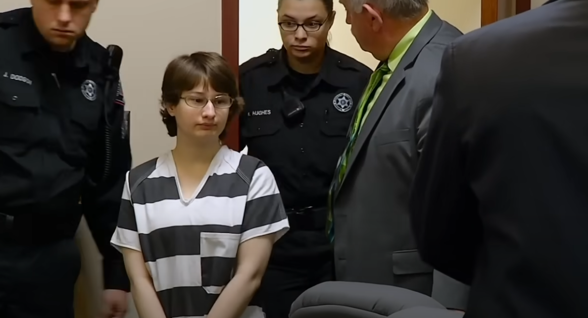 Mommy Dead and Dearest (2017)