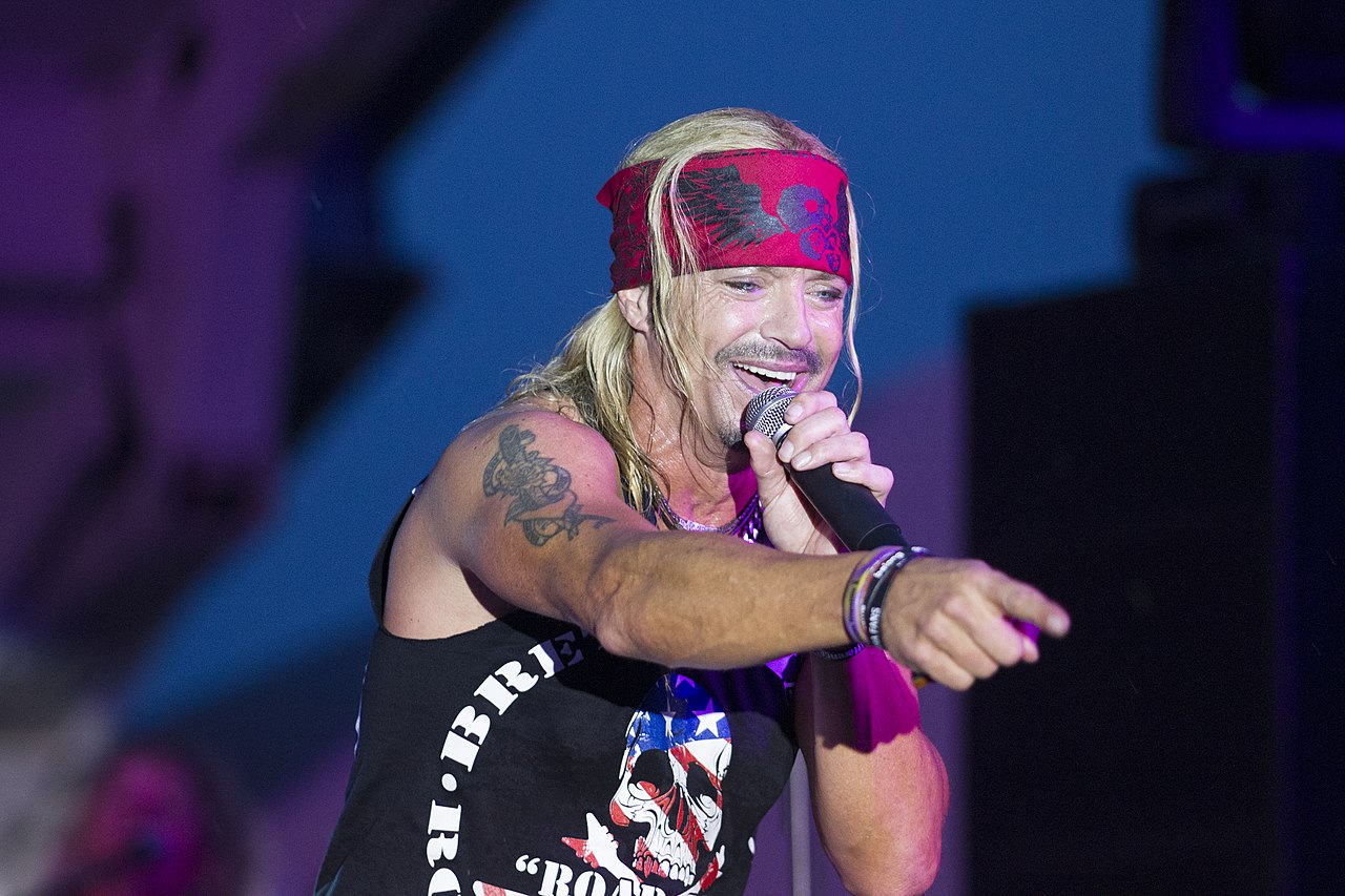 Bret Michaels Performs In Massapequa, Ny In 2014