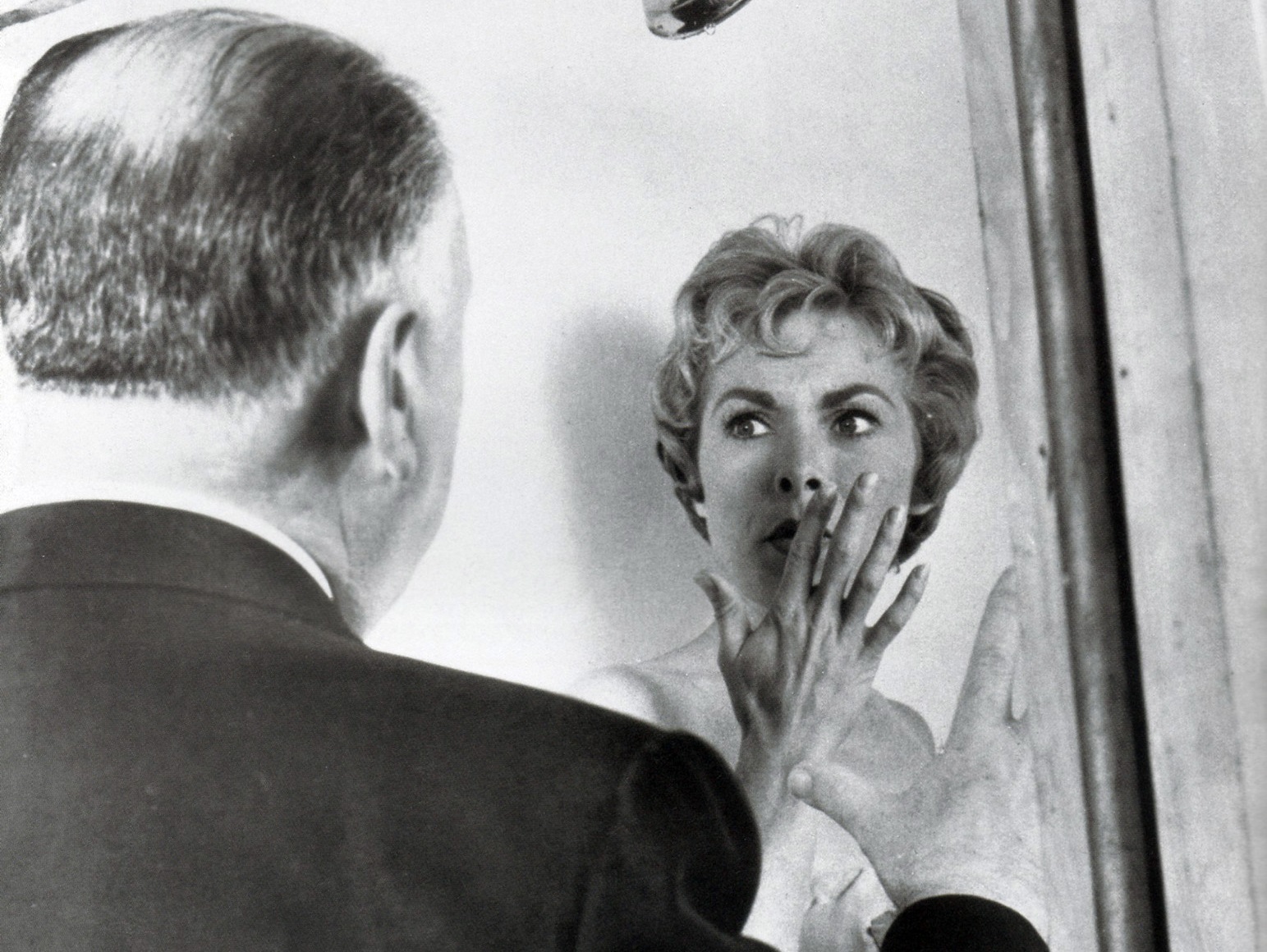 Hitchcock, Janet Leigh on the shower set of
