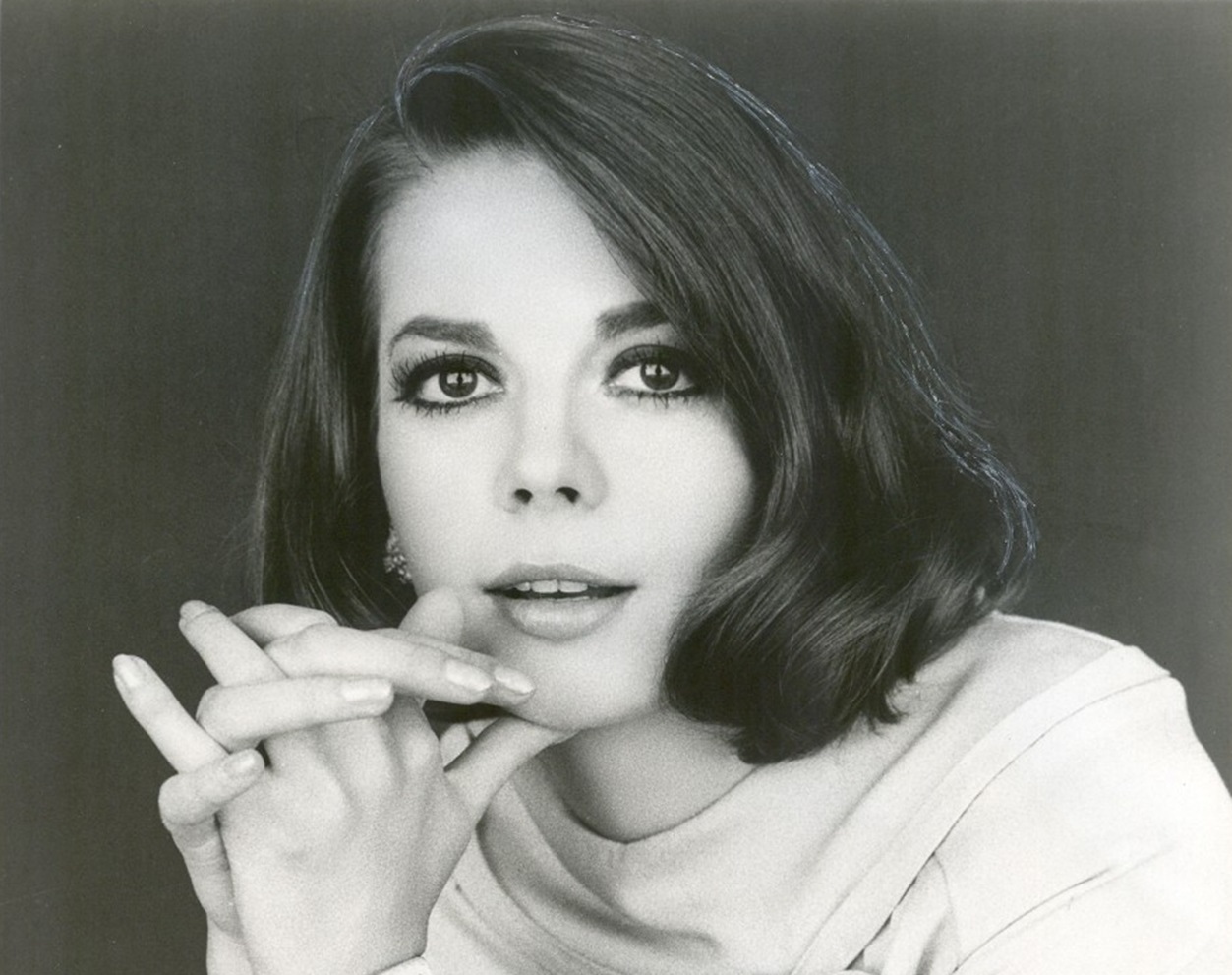 Publicity photo of Natalie Wood for film Penelope (1966).