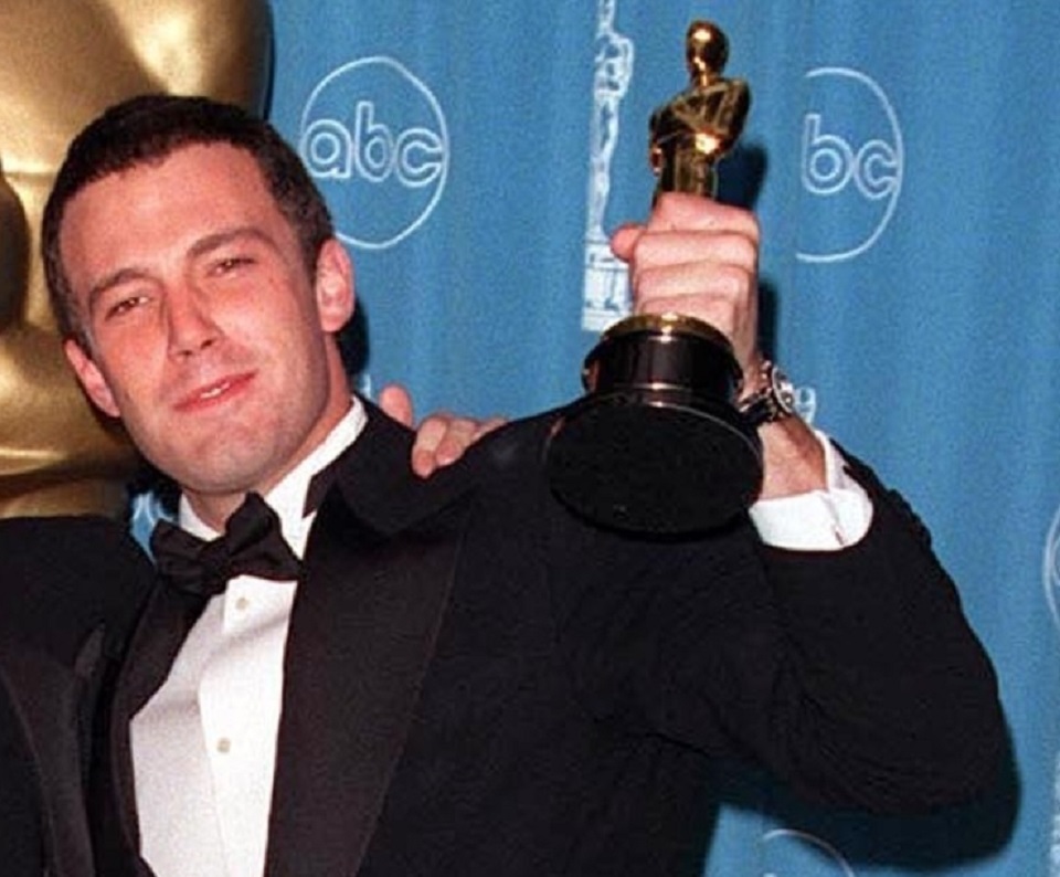 23MAR98: BEN AFFLECK at the 70th Academy Awards. - 1998