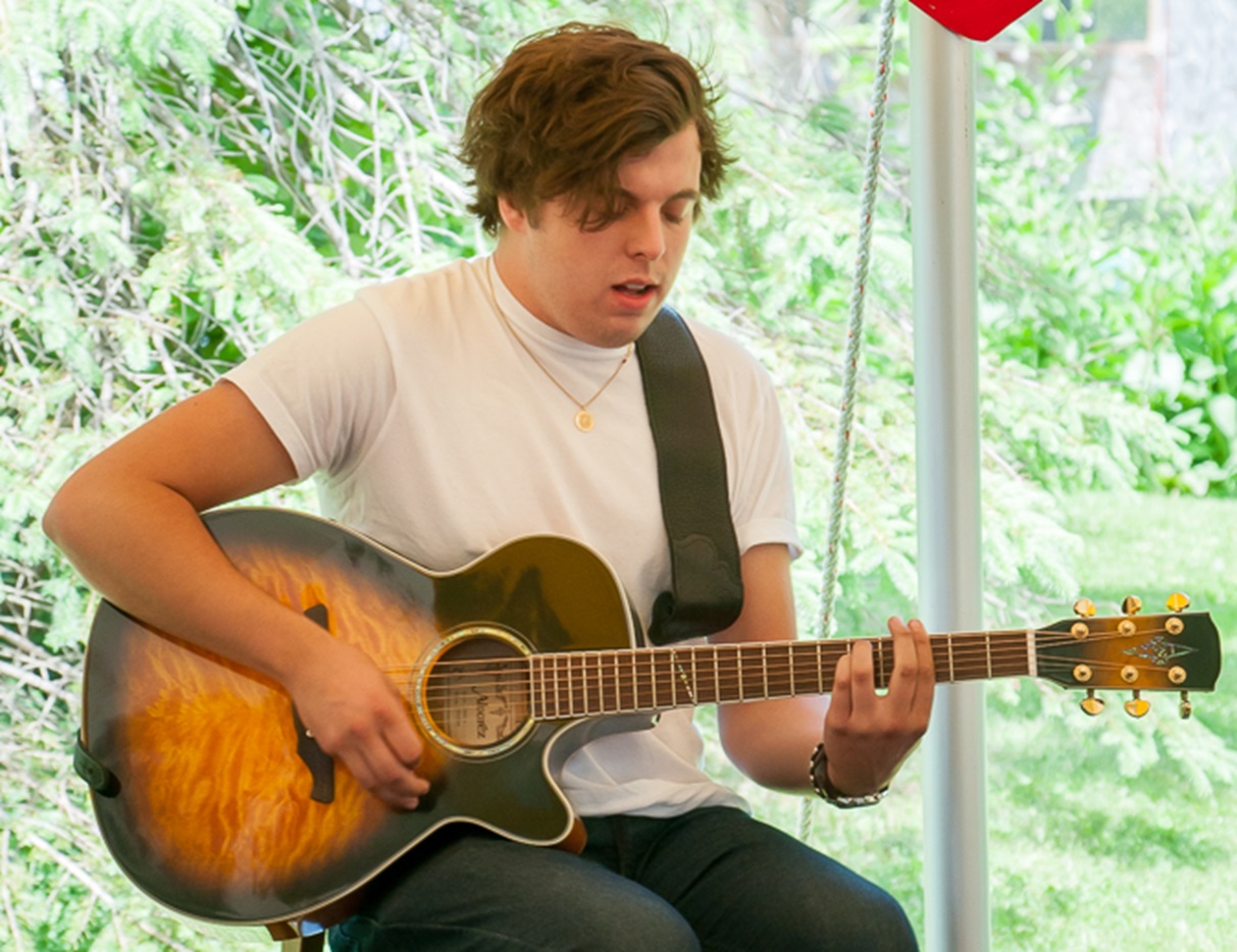 Alex Preston performing at the Daland Library in Mont Vernon 2015.