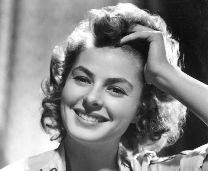 Original press release publicity photo of Ingrid Bergman for film Gaslight (1944)