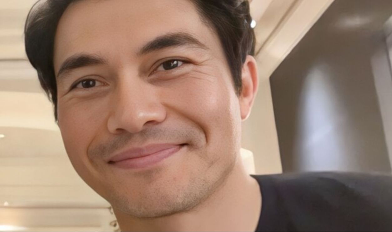Henry Golding (1)