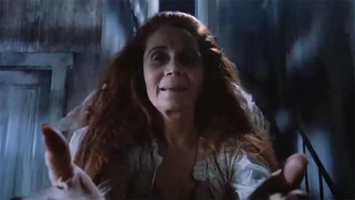 Lady In White Screenshot