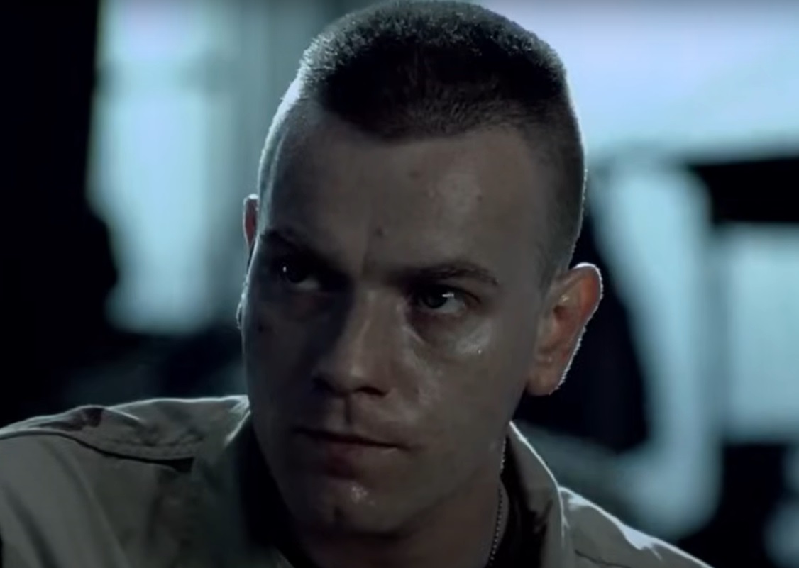 Screenshot from the movie Black Hawk Down (2001)