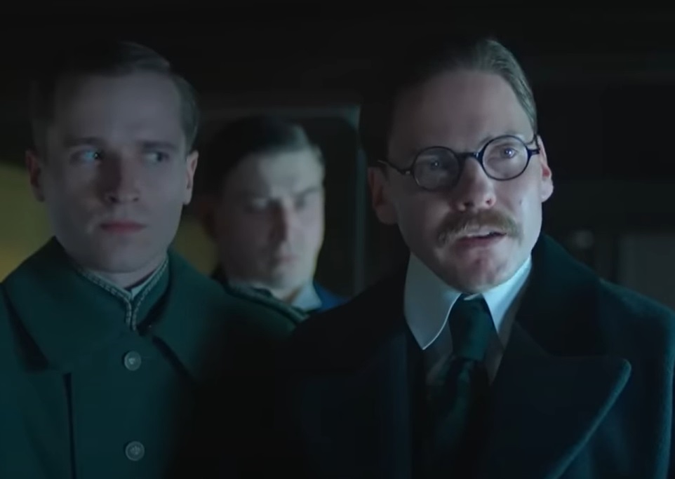 Screenshot from the movie All Quiet on the Western Front (2022)