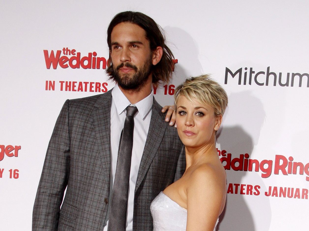 Kaley Cuoco and Ryan Sweeting - 2015