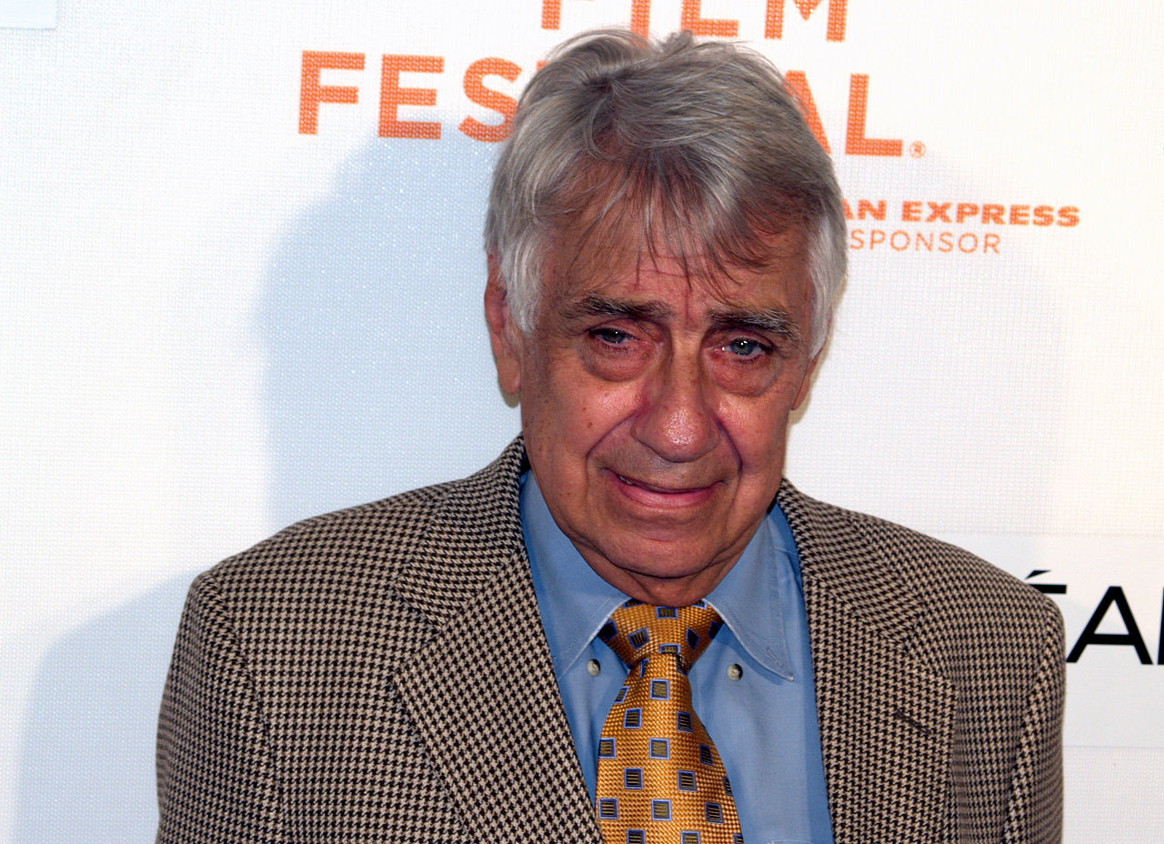  Philip Baker Hall