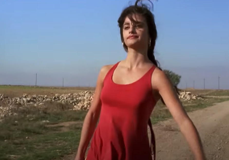 Screenshot from the movie Jamón jamón (1992)
