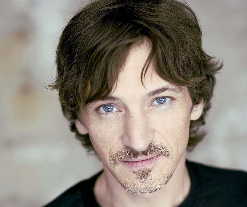  John Hawkes