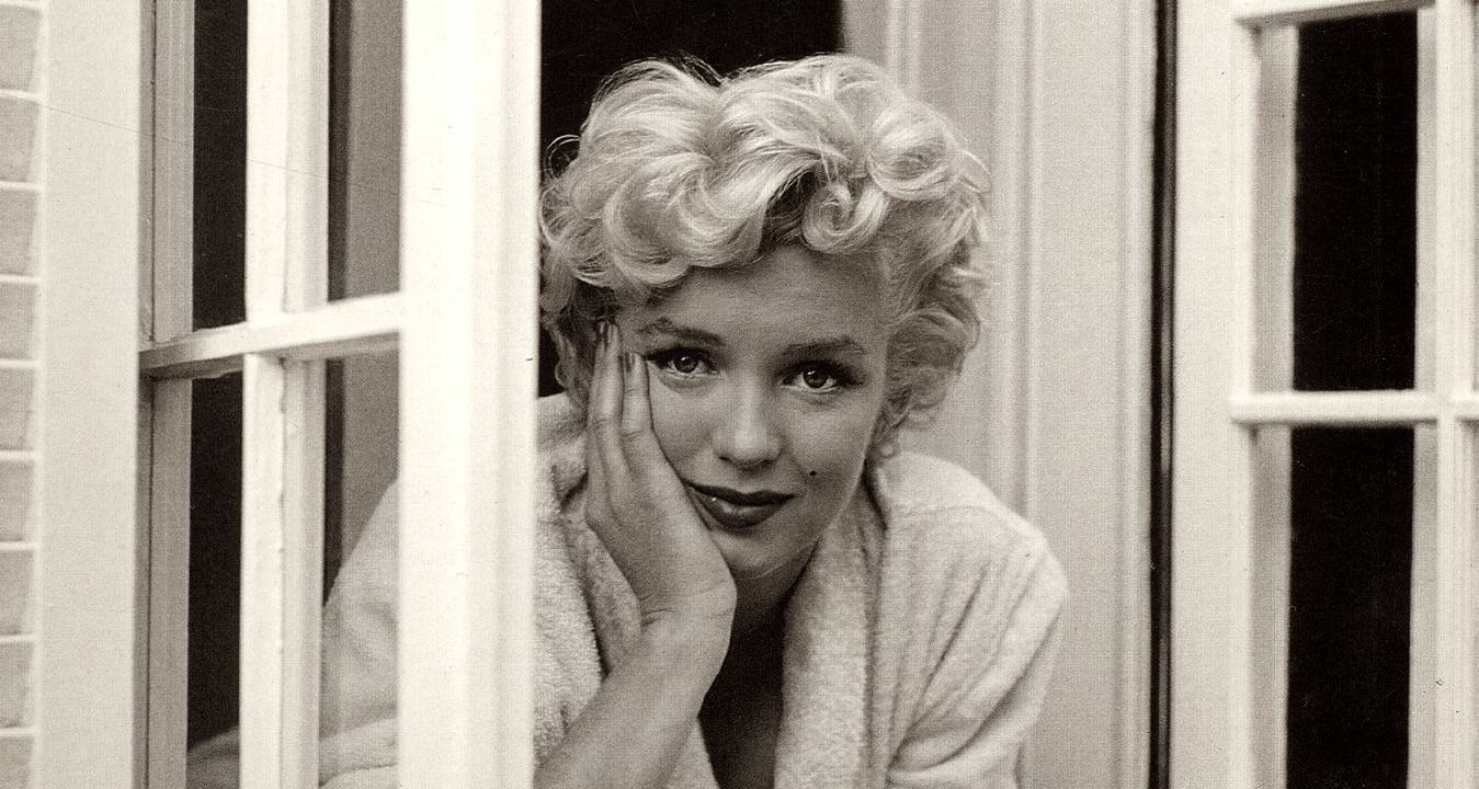 Marilyn Monroe in her home