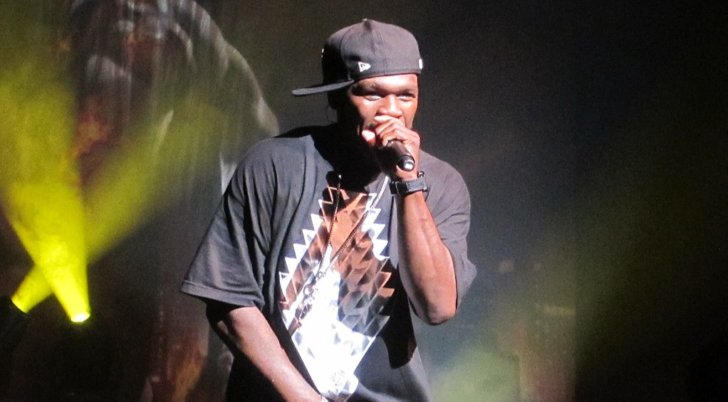 50 Cent performing