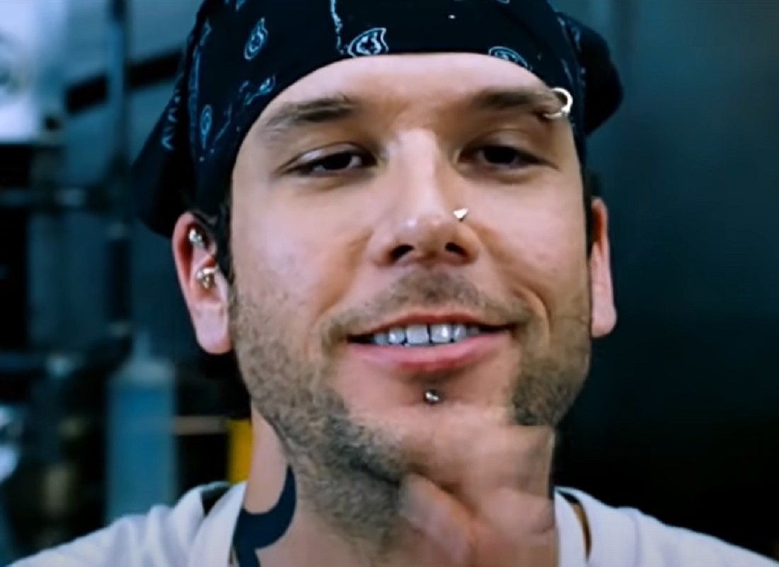 Screenshot of Dane Cook from - Waiting...(2005)