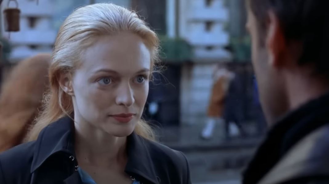 A snapshot of the movie Killing Me Softly