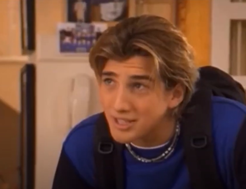 Screenshot from the American comedy television series Lizzie McGuire (2001-2004)