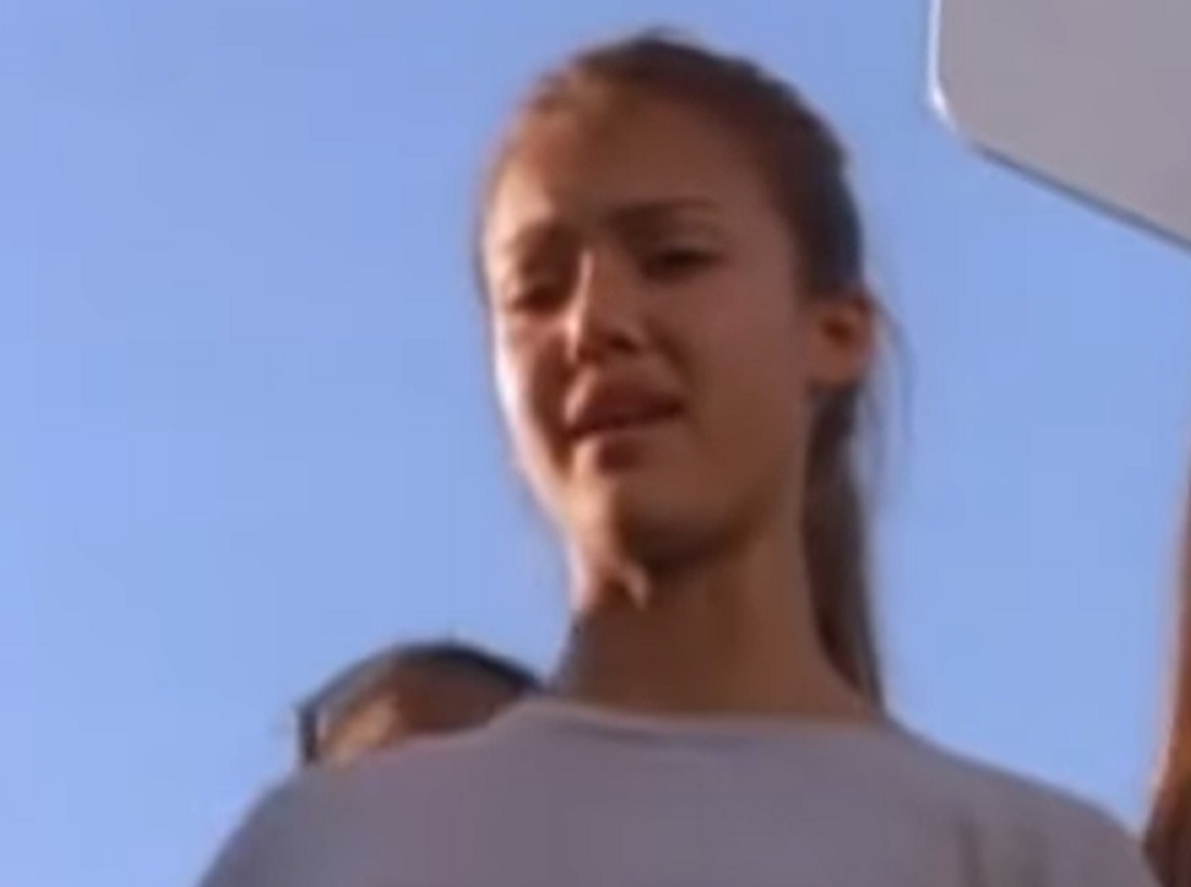 Screenshot of Jessica Alba from - The Secret World Of Alex Mack (1994-98)