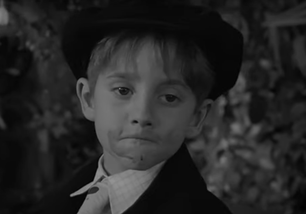 Screenshot from the movie Dick Tracy (1990)