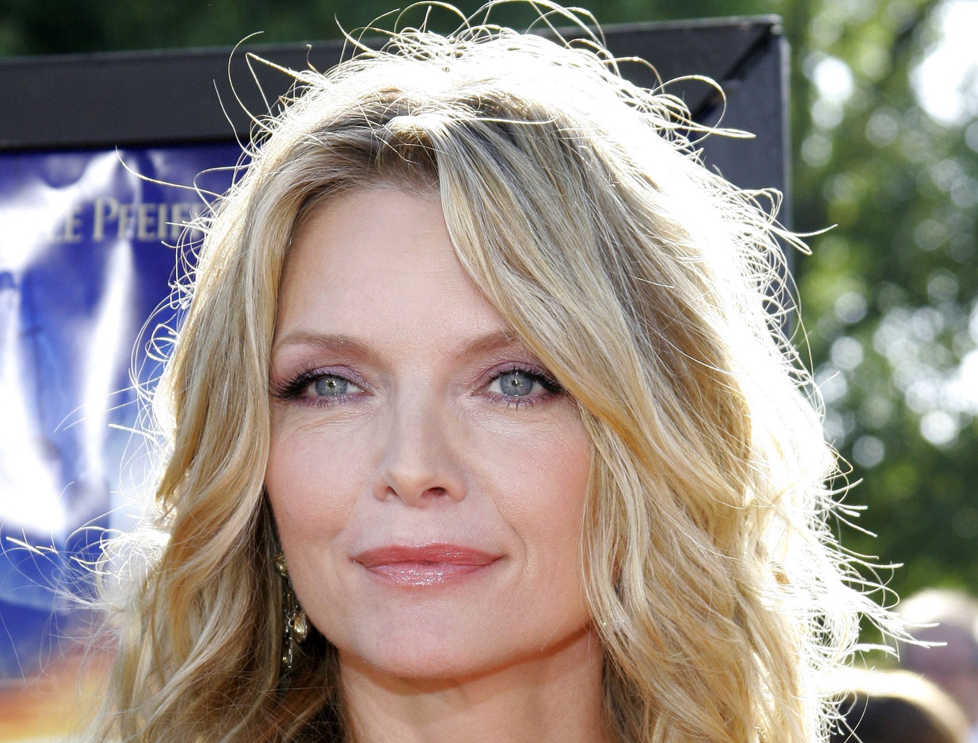 Michelle Pfeiffer at the Los Angeles premiere of 'Stardust' - 2007