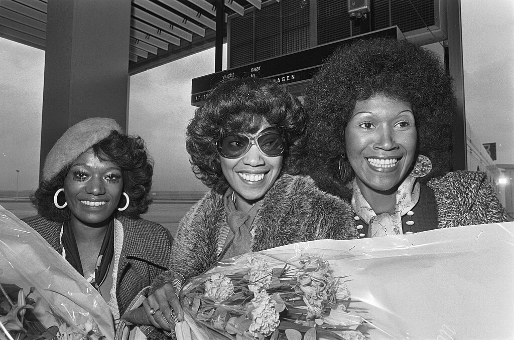 Grayscale Portrait Photo of the members of the band Pointer Sisters