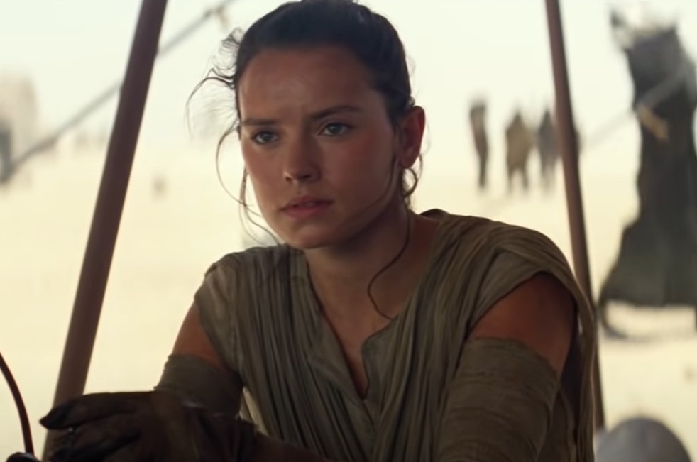 Screenshot from the movie Star Wars: The Force Awakens (2015)