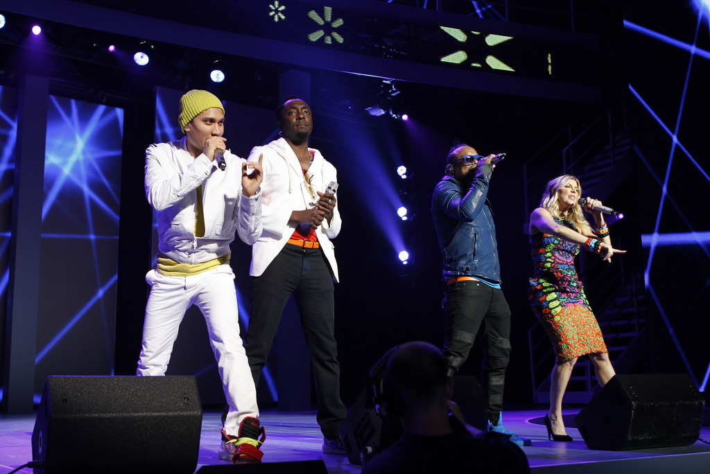 Black Eyed Peas At Walmart Meeting