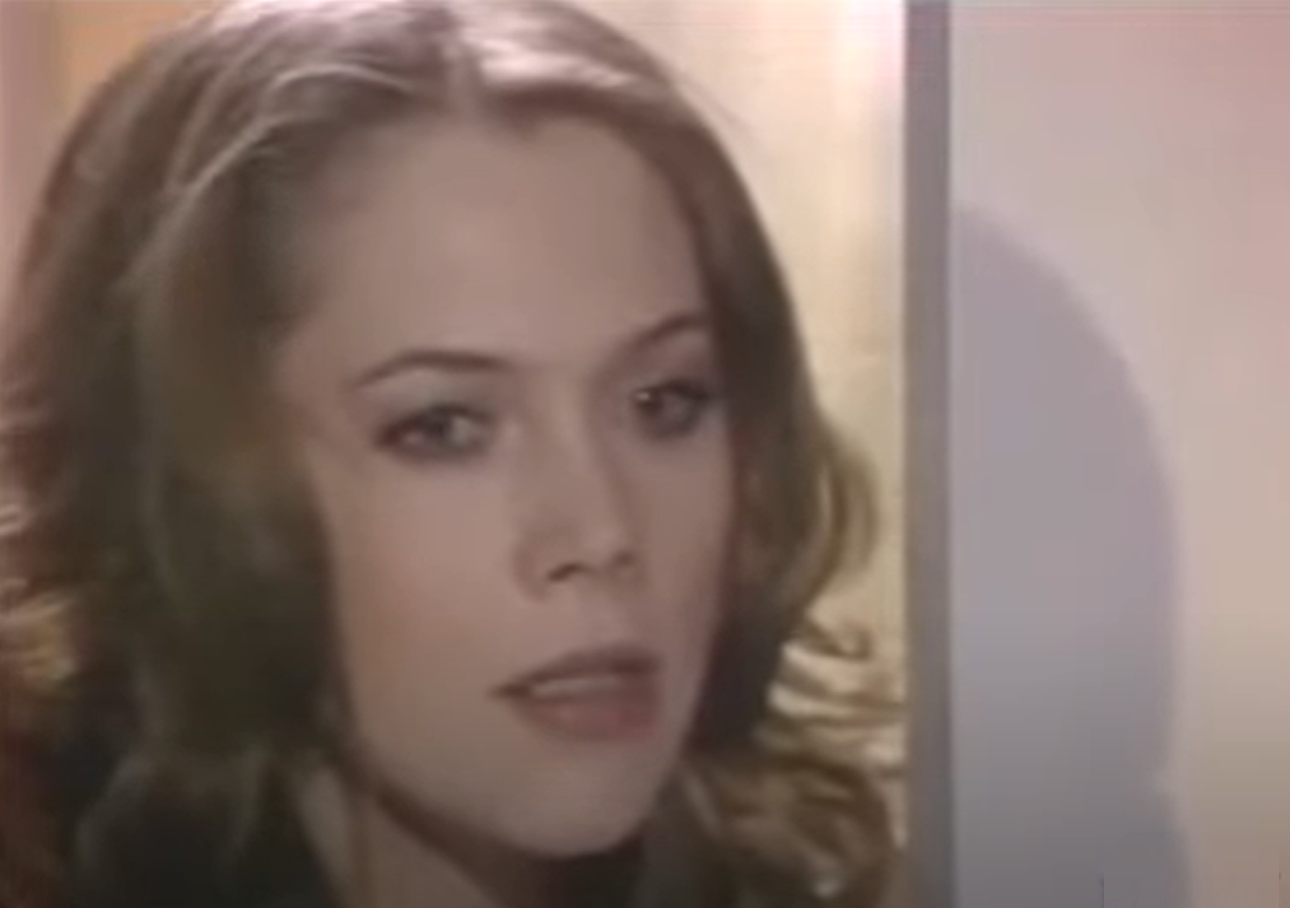 Screenshot of Kathleen Turner from - The Doctors (1963-82)