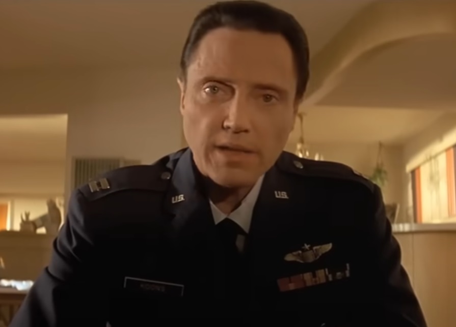 Screenshot from the movie Pulp Fiction (1994)