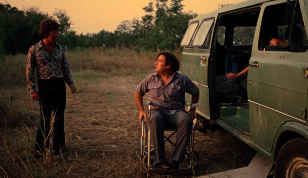 A screenshot of the movie The Texas Chain Saw Massacre