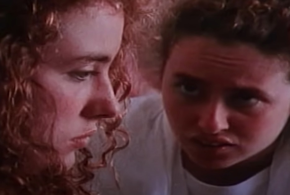 Screenshot from the television series Degrassi High (1989-1991)