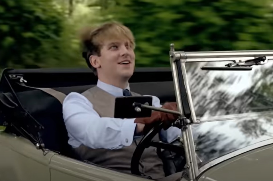 Screenshot from the television series Downton Abbey (2010-2015)