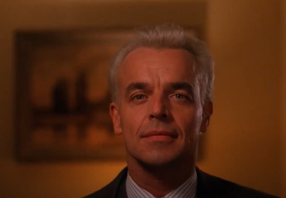 Screenshot from the television series Twin Peaks (1990-1991)