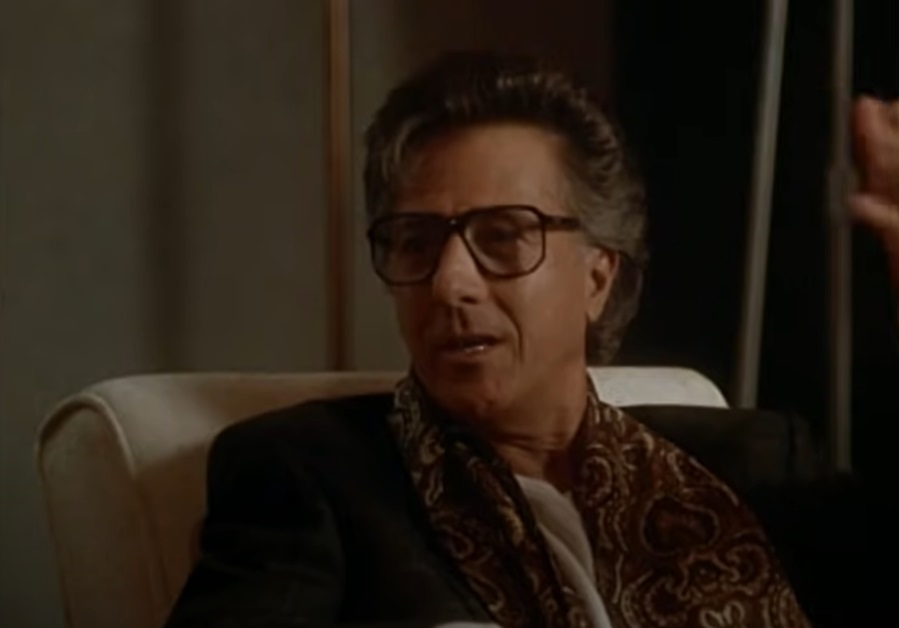 Screenshot from the movie Wag the Dog (1997)