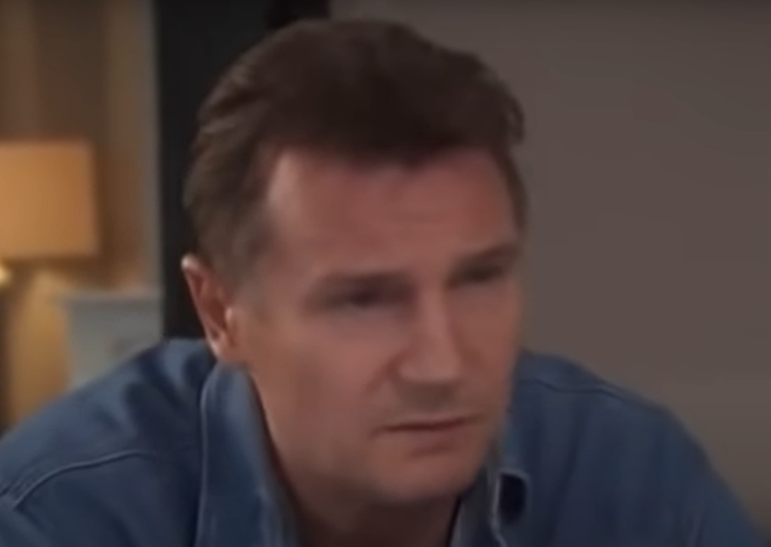 Screenshot from the television series Life's Too Short (2011-2013)