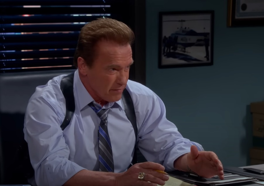 Screenshot from the television series Two and a Half Men (2003-2015)