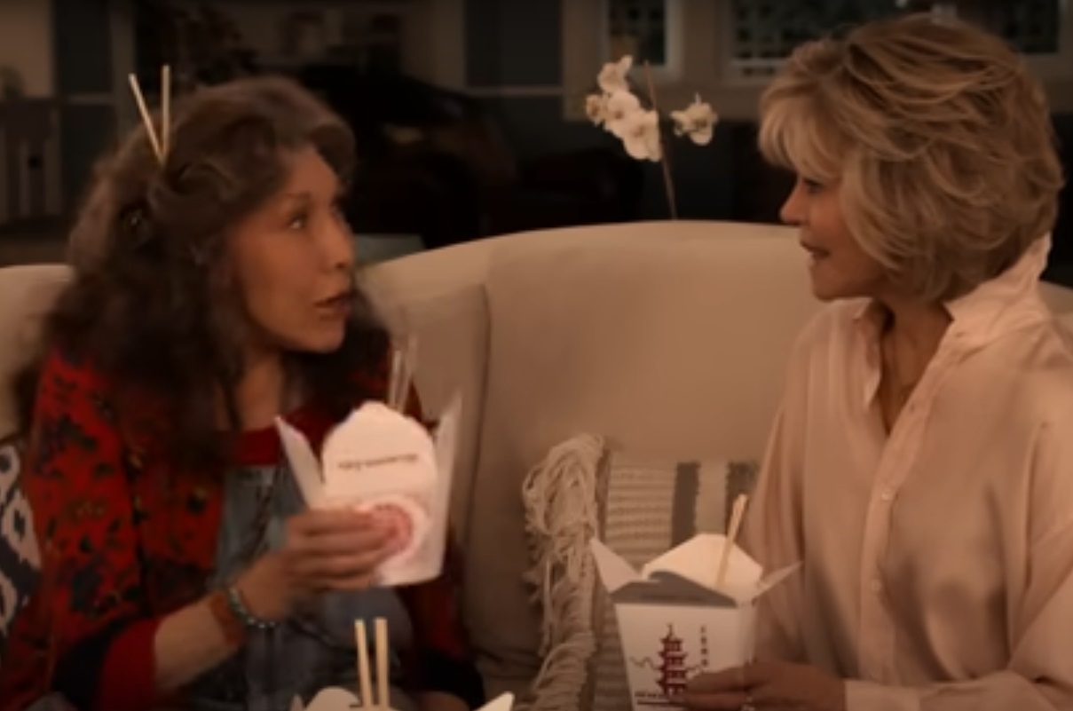 Screenshot from the television series Grace And Frankie (2015-2022)
