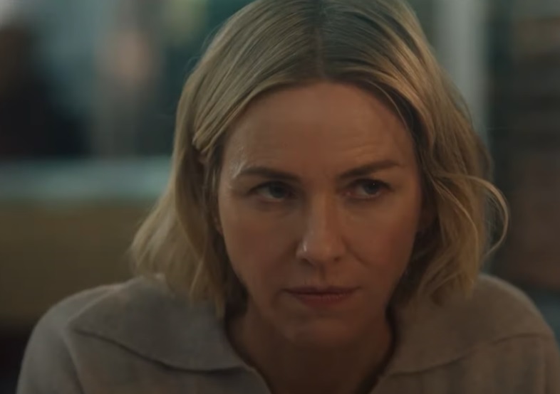 Screenshot from the television series The Watcher (2022-)