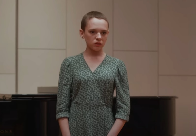 Screenshot from the television series Unorthodox (2020)