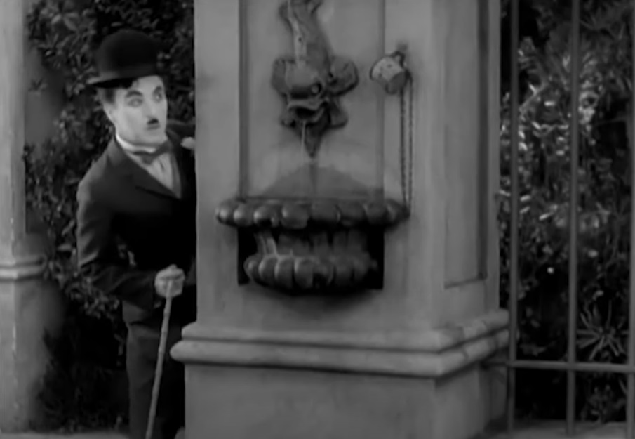 Screenshot from the movie City Lights (1931)