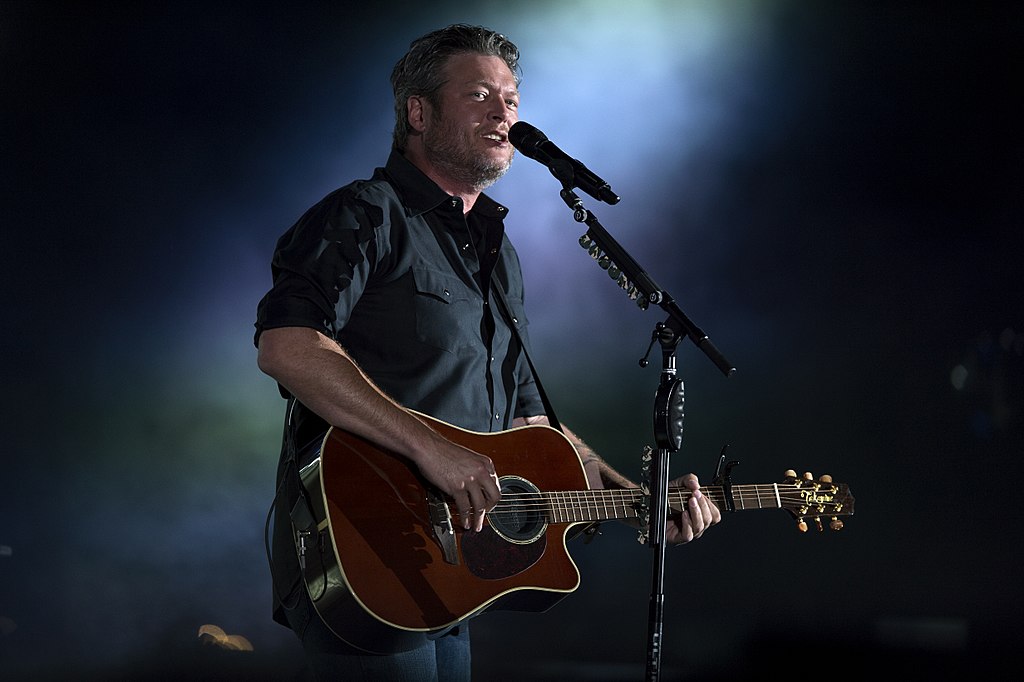 Blake Shelton in black shirt